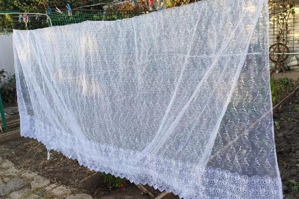 Подслушала, как хваткие продавцы штор отбеливают пожелтевший на солнце тюль