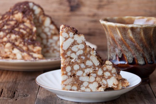 Рецепт хрустящего торта без выпечки