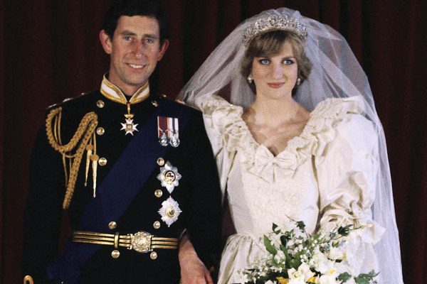 Какие свадебные платья произвели настоящий фурор и покорили сердца всех дам