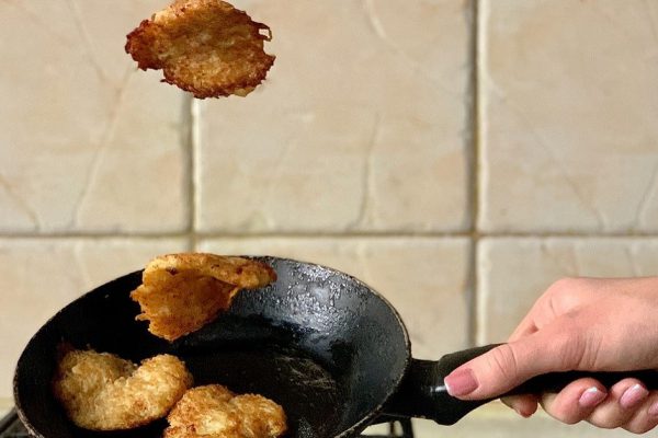 Принципиально не добавляю муку в деруны, готовлю 20 лет лишь по этому рецепту