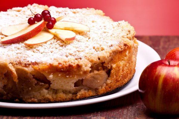 Рецепт дрожжевого яблочного пирога на маргарине