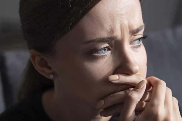 Обида любовницы, перед которой мужчина расхваливает свою законную жену