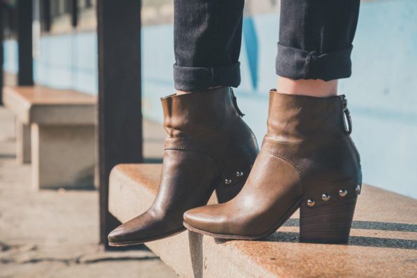 С какой обувью нельзя носить укороченные джинсы