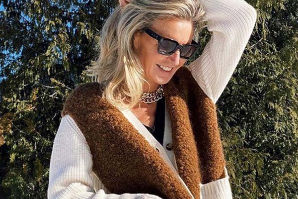 55-летняя Патриция Казарини из Барселоны вдохновляет сейчас же снять треники и приодеться