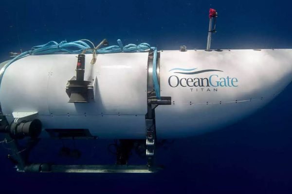 Спасатели активно ищут пропавший батискаф с миллиардерами, но там уже практически закончился кислород