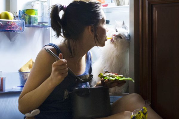 Продукт, которым можно перекусить на ночь глядя, не волнуясь о лишних сантиметрах