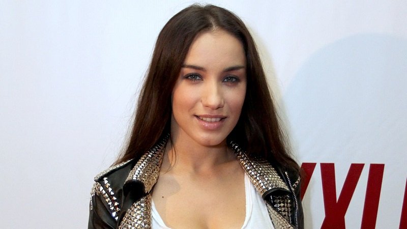 Виктория Дайнеко