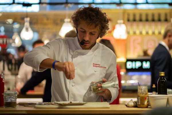 SSUCv3H4sIAAAAAAAEAJ2RzW6FIBCF9036Doa1Jv5W6KvcdMGfOrkIDeBtbm5894Jow7o7z3ecYc7M6/2tKBCjDjj6LF5RBQ1Kbc5b6sHogOvy5FKANxaoCrC5IKOeL5quMkC9KRXxfpjIeeo3J11sfSJOvZxDjwT/WqT3b0kXl3GYoSJYCJUZcxs72IX28t+V6ePrSkNnqfnzGDgLYqWSNAW5pV/R/cdLu+bRHiCkyTTdBJgs5cNwqmJBl3X+tsBBz1mZ8Yu0+cbCKcyaAW38MckZDImw0iibriENHkg7jh3px3po0XUGw+8g8lnTZRYIln1mHETs1E8YC9xOFSO4qXo81RWrW1JhIToh8PCBMQsb3H8BnyYBYz4CAAA=