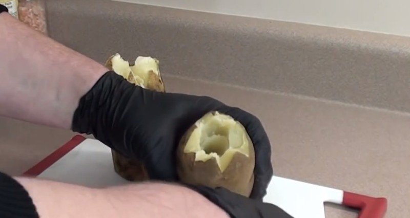 картофель на гриле