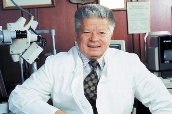 Правила Святослава Федорова, которые он распечатал и повесил в кабинете