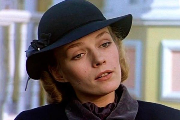 Что не так с Мэри Поппинс и почему она вовсе не Леди Совершенство