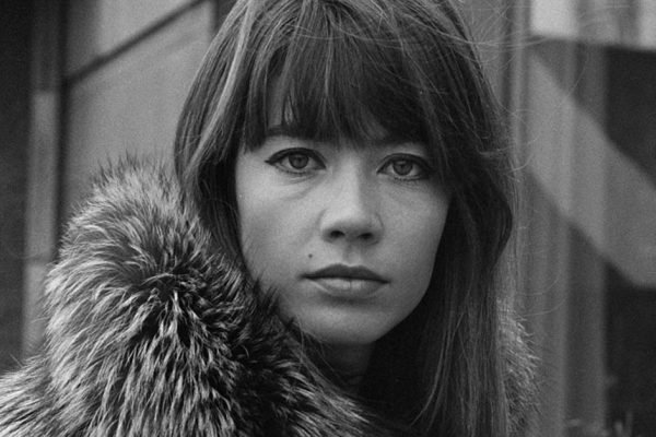 Легенда французского шансона Франсуаза Арди отправилась на небеса, певице было 80 лет