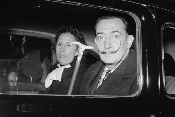 Единственная любовь и муза гениального художника Сальвадора Дали