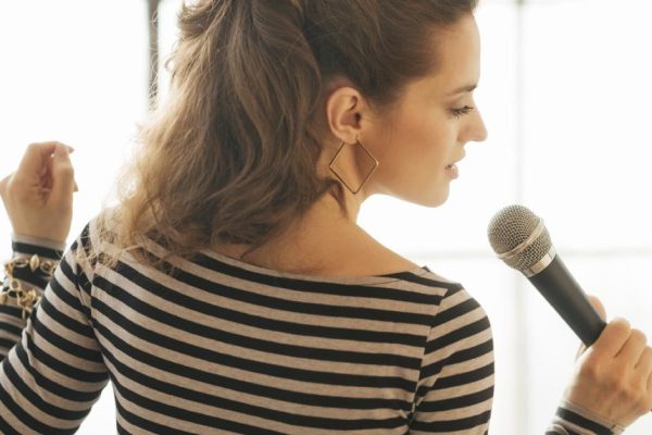 Что делать музыкантам, ведь нужно петь, репетировать, играть на музыкальных инструментах, а соседи против