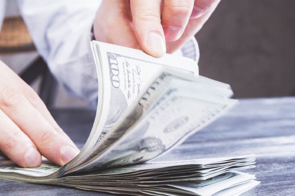 Сестра вернулась из-за границы, и я пошла к ней с выгодным предложением, но ее ответ меня не порадовал