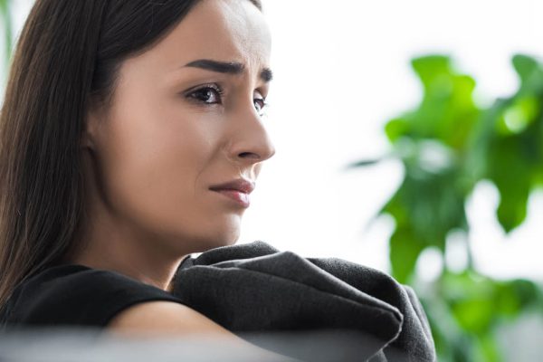 Мама категорически не хотела видеть отца, потому все праздники они посещали по очереди, но однажды мне это надоело