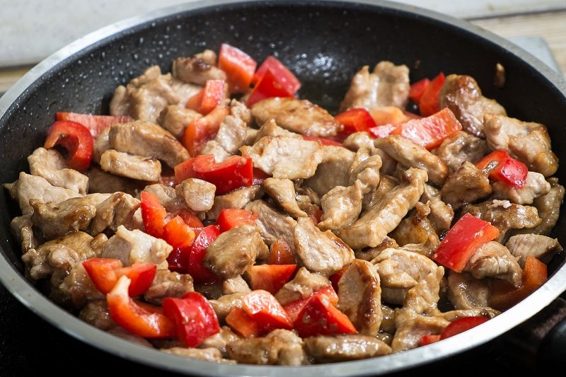 говядина с капустой