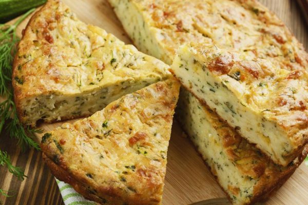 Забираю кабачки у всех друзей-дачников, чтобы печь пироги каждый вечер