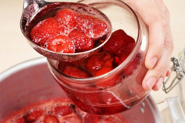 Рецепт густого клубничного варенья