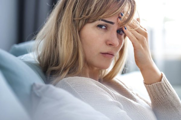 Подлая сестра задумала отобрать квартиру у 65-летней матери