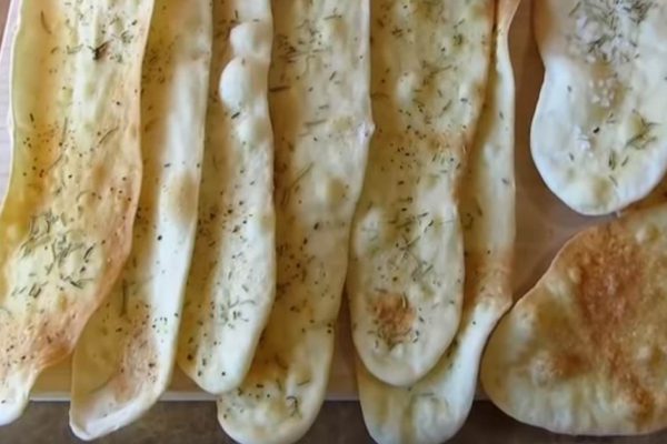 Как приготовить хрустящие хлебные лепешки