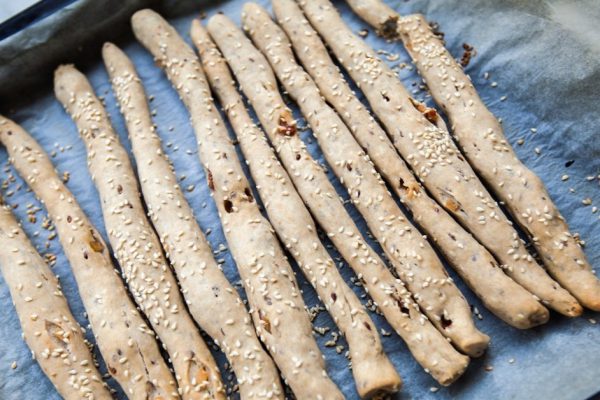 Инструкция по приготовлению хлебных палочек с сыром