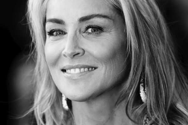 Почему Шэрон Стоун не повезло с самыми главными вещами в жизни и как она с этим справилась