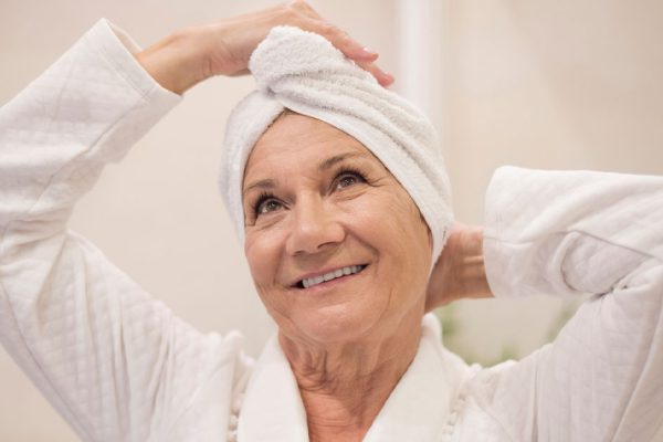 Больше я не собиралась этого терпеть, потому остановила свекровь перед дверью в ванную и высказала все свои претензии