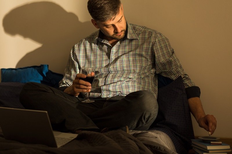 одинокий мужчина