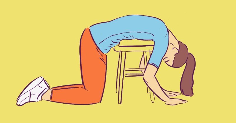 растяжка позвоночника с валиком