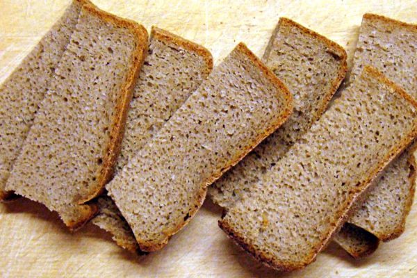 Почему не нужно отказываться от хлеба