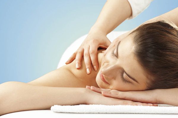 Исповедь массажиста, перед которым легко снимают одежды женщины разного возраста