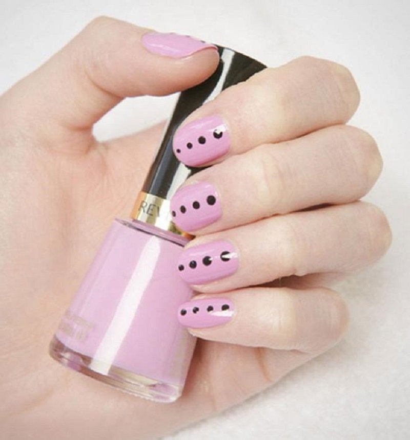 розовый маникюр