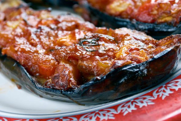 Как приготовить фаршированные баклажаны