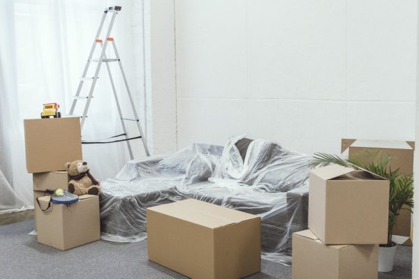 Почему родители не дарят квартиру дочери, при живом-то муже