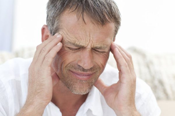 Жена застала меня с любовницей, на следующий день собрала вещи и ушла, несмотря на то, что ей рожать через месяц