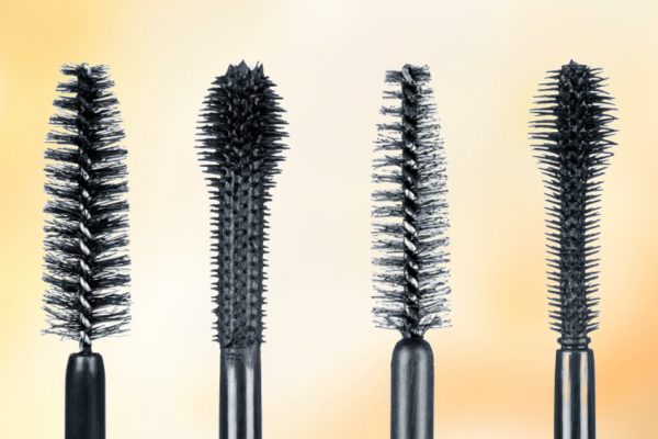 8 убедительных доказательств, что не стоит выбрасывать щеточку от старой туши.