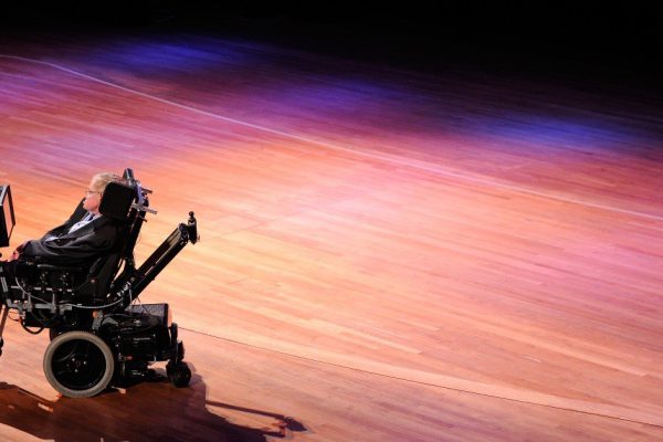 Умница Стивен Хокинг нас предупреждал, что настало худшее время в истории человечества