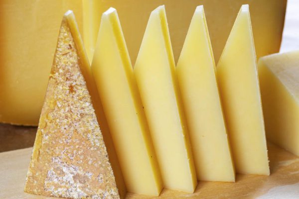 Фланируя по итальянскому супермаркету, заметила в продаже сырные корочки и сильно удивилась