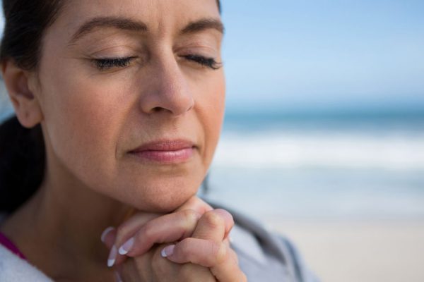 В чём сила материнского благословения и как даровать его ребенку перед важным событием