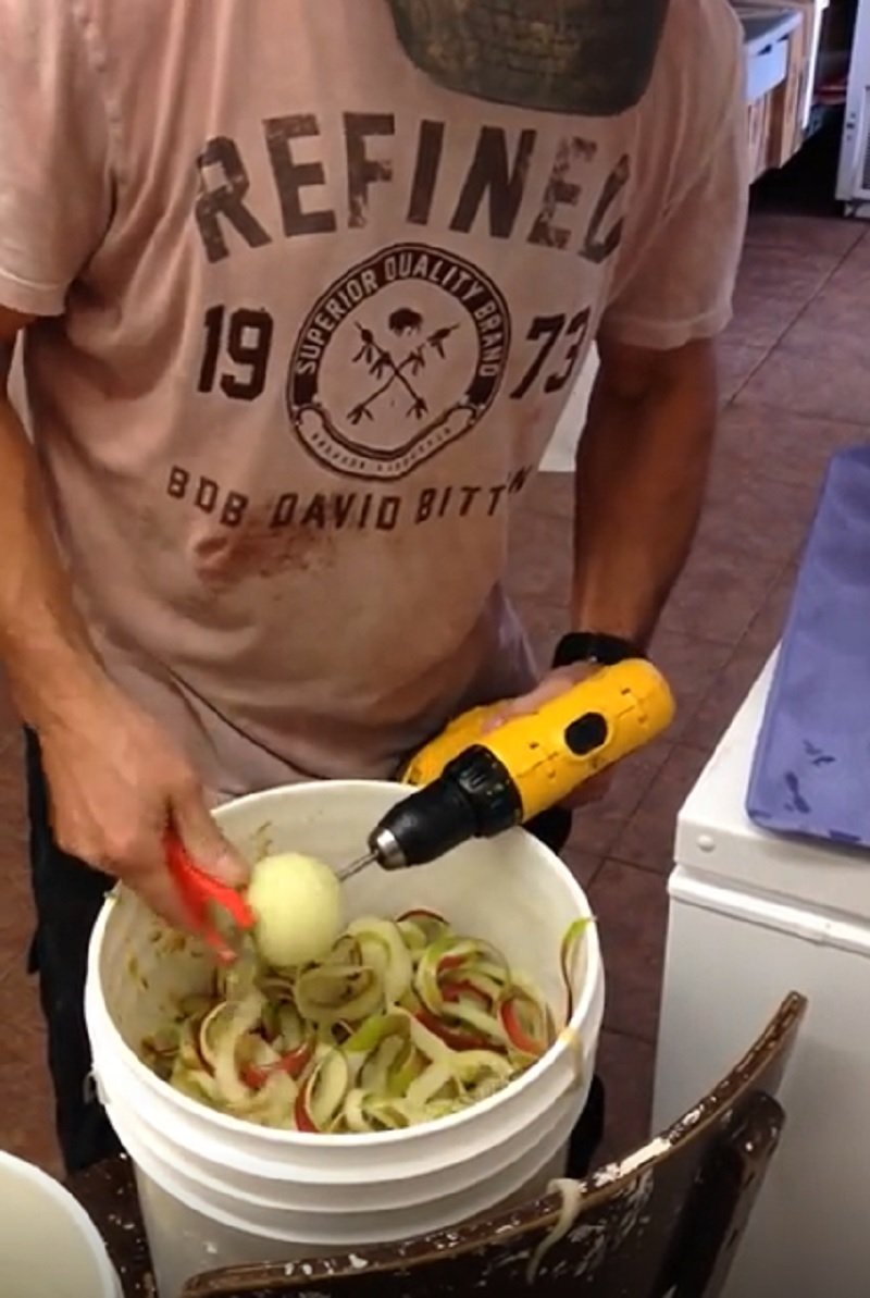 как быстро очистить яблоки