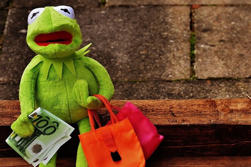 Купил жабу, что сидит на денежном мешке, и в семье начали появляться большие деньги деньги, можно, Деньги, Говорят, Просто, которые, тогда, привлечь, быстро, делать, нужно, могут, денежки, немножко, только, чтобы, всегда, значит, хлама, ладонь