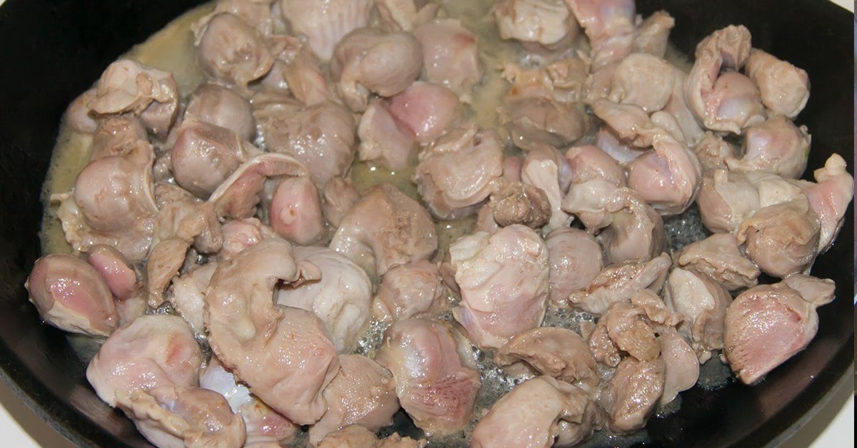 От нутрициолога узнала, как готовить куриные субпродукты, чтобы улучшить состояние своих ногтей и волос