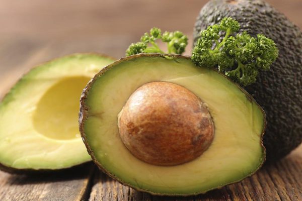 Кому строго запрещено лакомиться авокадо