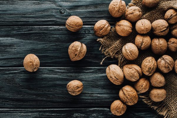 Куда пристроить ореховую скорлупу