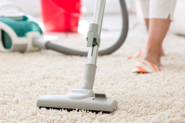 Для чего хозяйки добавляют порошок в пылесборник пылесоса