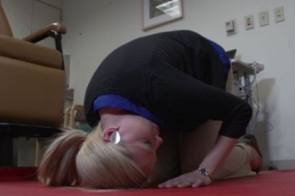 На этот раз врач прописал не таблетки, а упражнения. Голова больше не кружится!