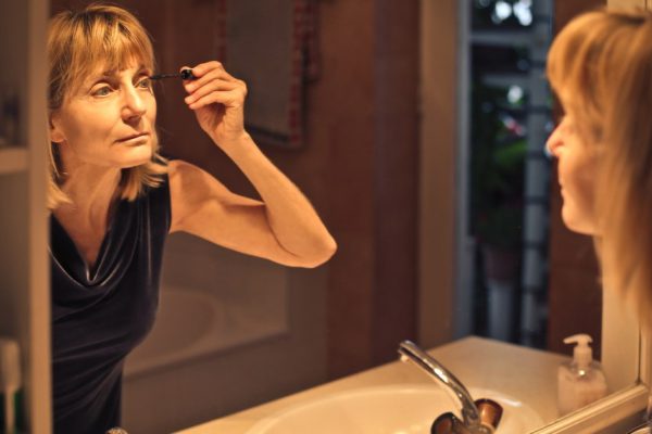 Как правильно наносить тушь на ресницы