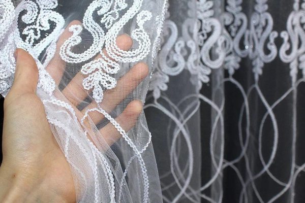 Срываю тюль с окон, но не выбрасываю, нашла нестандартные способы использования