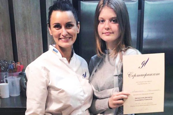 Чем удивляют хозяек торты девочки из Ивано-Франковска